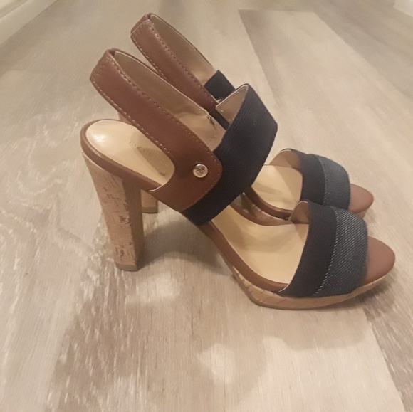 Liz Claiborne Shoes - Brand new Liz Claiborne size 6 jean heels